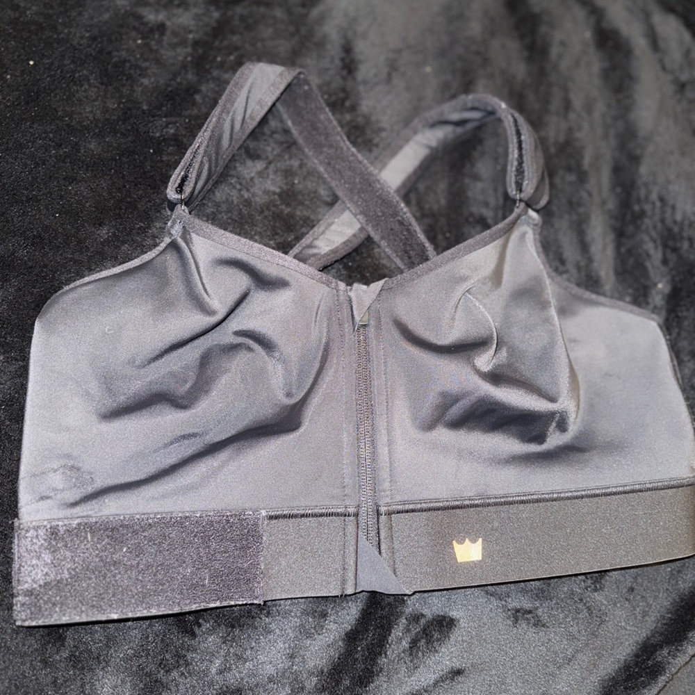 Shefit flex sports bra in size 3luxe